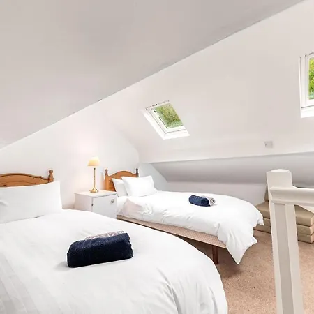 The Sheiling, Traditional Lakeland Cottage, * Coniston