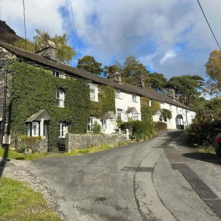 The Sheiling, Traditional Lakeland Cottage, Holiday home Coniston