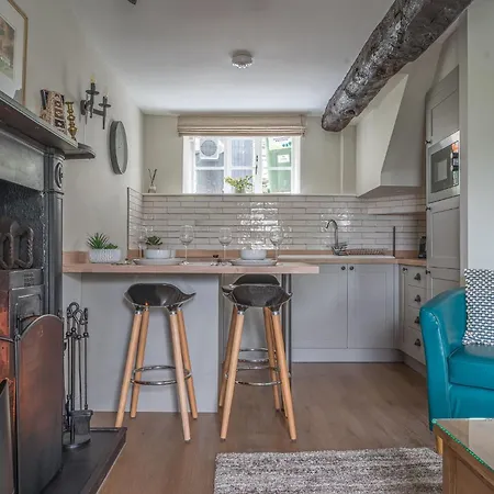 Tatil Evi The Sheiling, Traditional Lakeland Cottage, Coniston