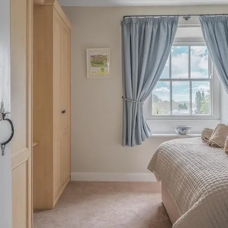 Nyaraló The Sheiling, Traditional Lakeland Cottage, Coniston