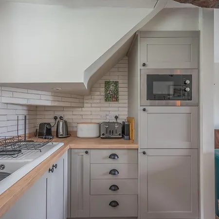 The Sheiling, Traditional Lakeland Cottage, *